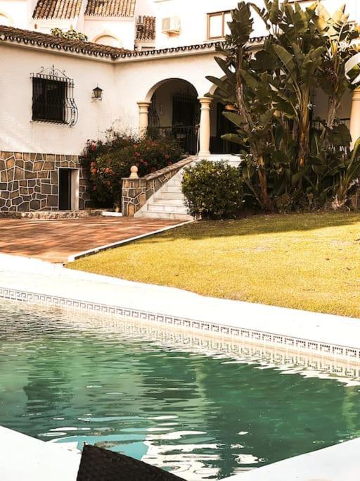 Villa Santa Cristina Cerca Del Mar Marbella Exterior foto